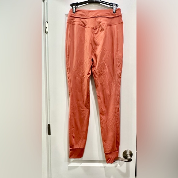 Halara Women's Terracotta Jogger Pants NWT - Picture 5 of 8